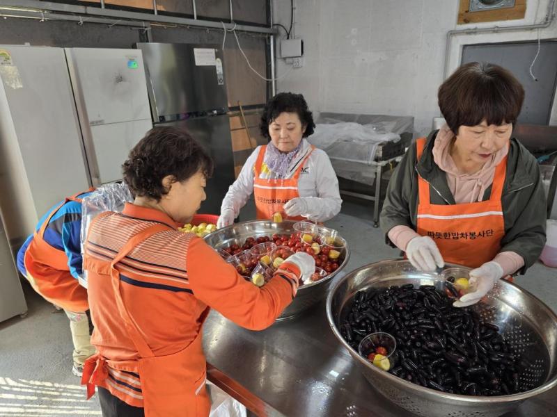 서산시자원봉사센터 따뜻한밥차 무료급식봉사 진행